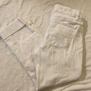 Indigo reign white capri’s.